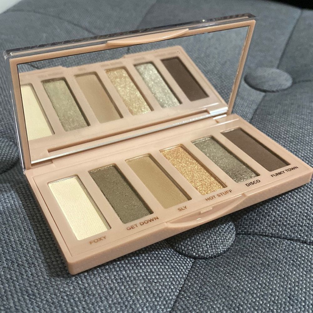 NWT Urban Decay Naked Foxy Eyeshadow Palette
